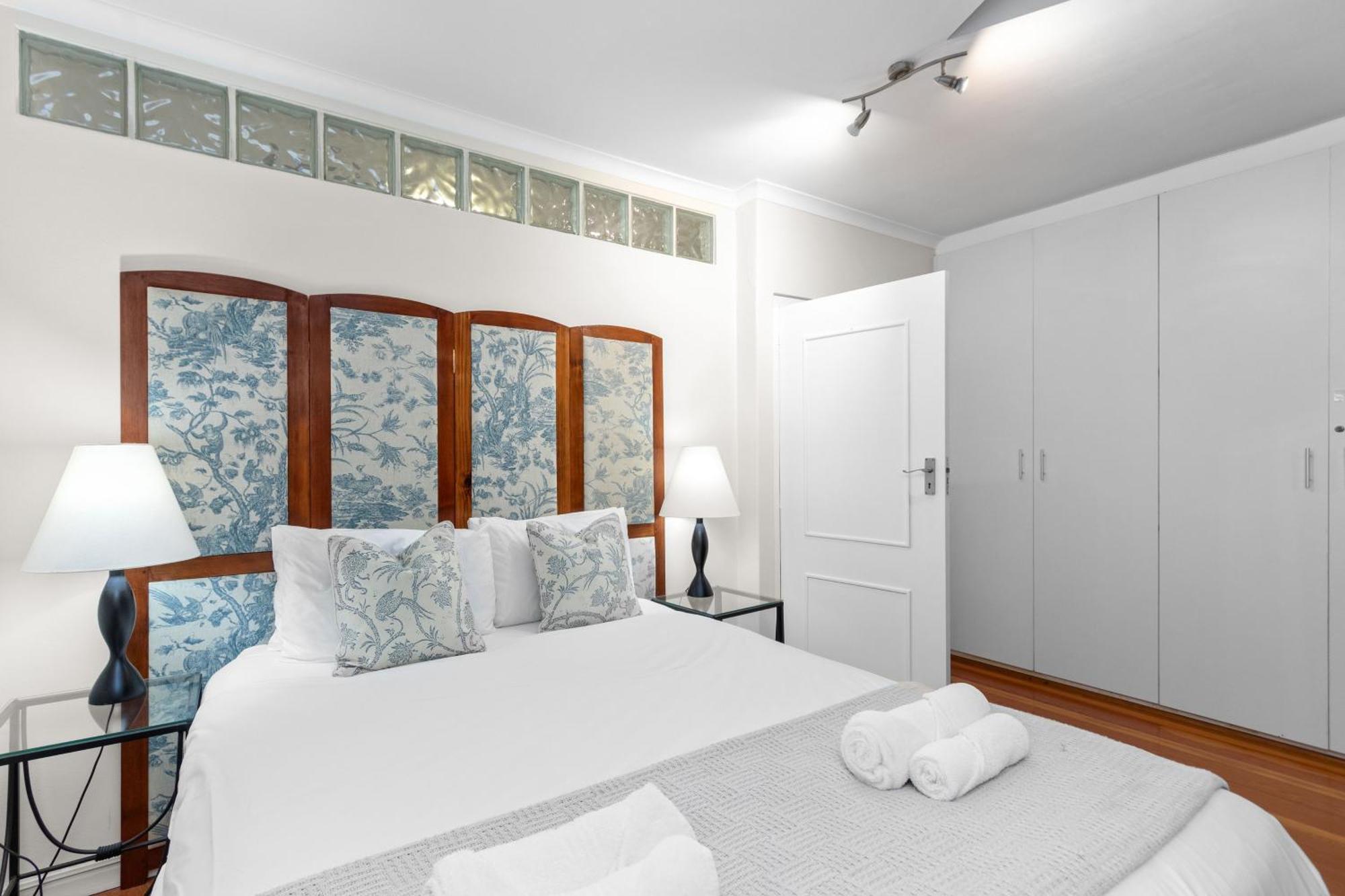 Firdale Mews 5 Apartment